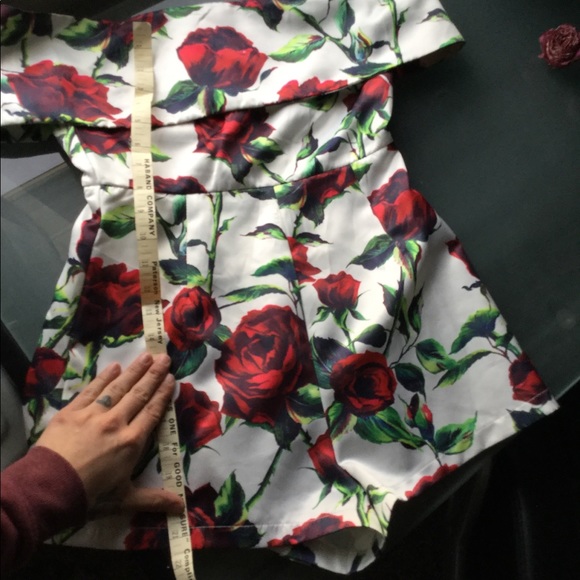 🌹🌼🌿Red Rose Romper🌿🌼🌹 - Picture 6 of 9